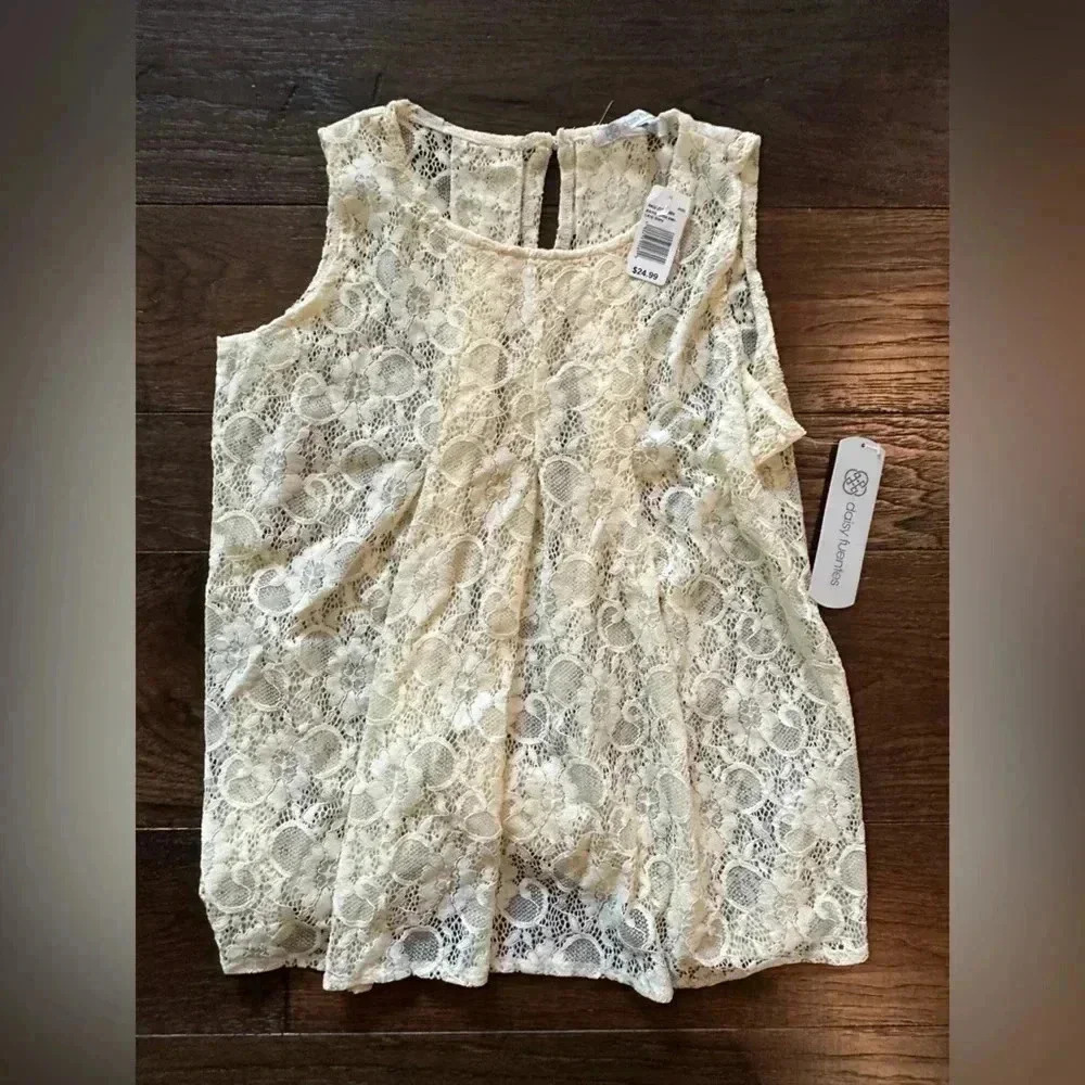 BNWT Daisy Fuentes Cream Lace Blouse- Large